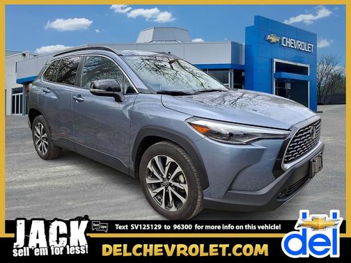 2025 Toyota Corolla Cross XLE