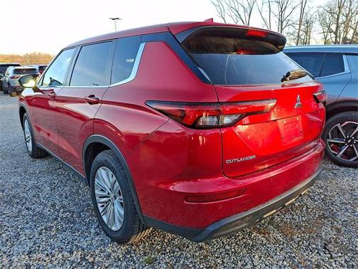 2022 Mitsubishi Outlander ES 2.5 2WD