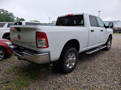 Bright White Clearcoat 2024 RAM 2500 Big Horn Crew Cab 4x4 6'4' Box