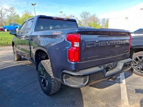 2022 Chevrolet Silverado 1500 Custom Trail Boss