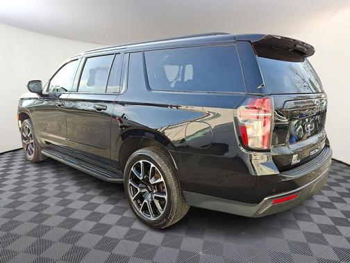 2021 Chevrolet Suburban RST