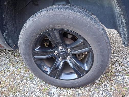 2024 RAM 1500 Classic Warlock Crew Cab 4x4 5'7' Box