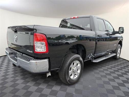 2023 RAM 2500 Big Horn Crew Cab 4x4 6'4' Box