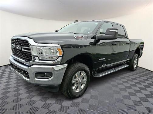 2023 RAM 2500 Big Horn Crew Cab 4x4 6'4' Box