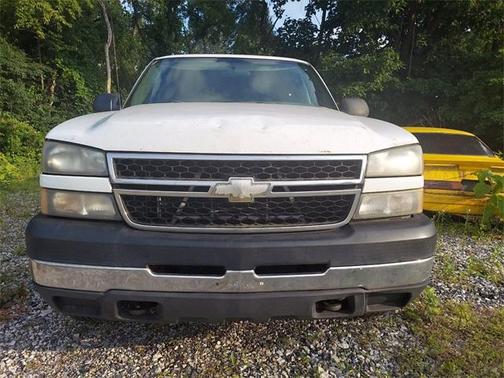 Photo 2 of 5 of 2006 Chevrolet Silverado 2500 LS H/D Extended Cab