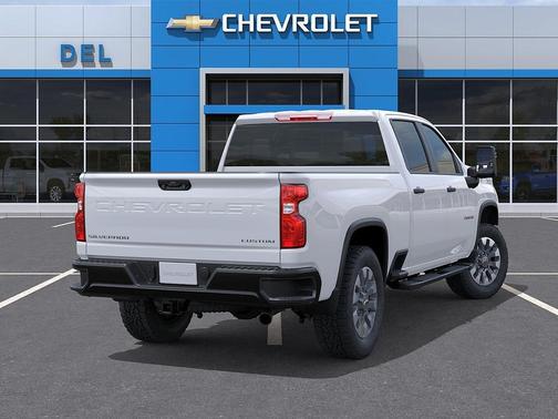 Summit White 2026 Chevrolet Silverado 2500 Custom