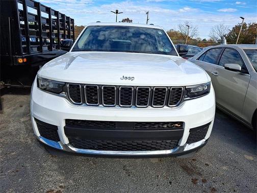 2023 Jeep Grand Cherokee L Laredo