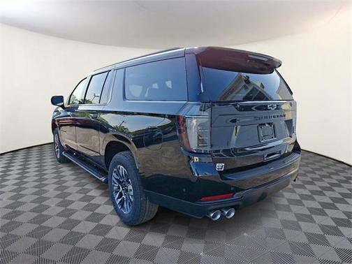 2025 Chevrolet Suburban 4WD Z71
