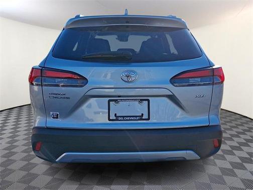 2024 Toyota Corolla Cross XLE