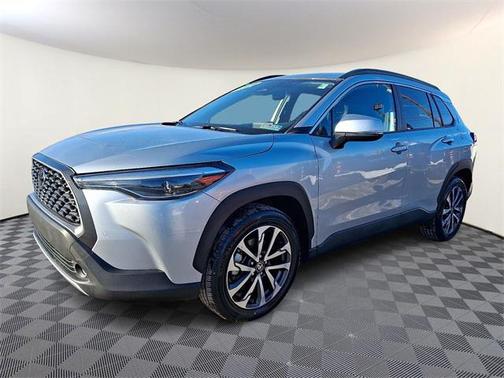 2024 Toyota Corolla Cross XLE