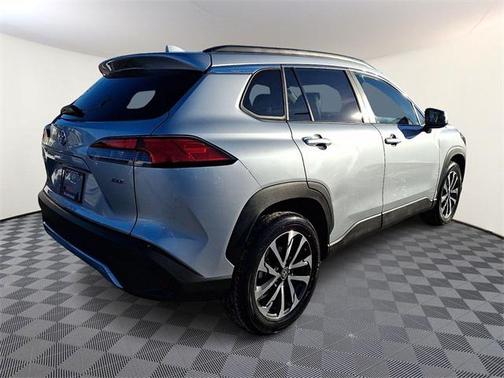 2024 Toyota Corolla Cross XLE
