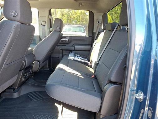 2025 Chevrolet Silverado 2500 Custom