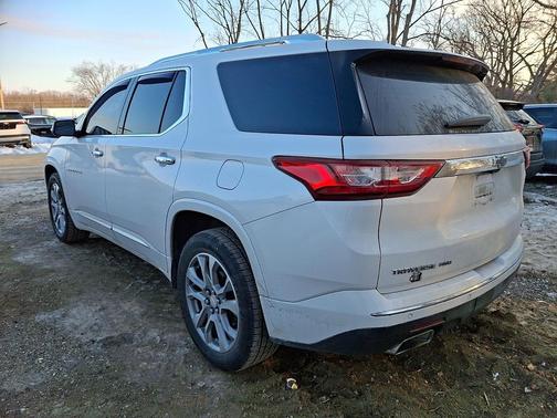 2021 Chevrolet Traverse Premier