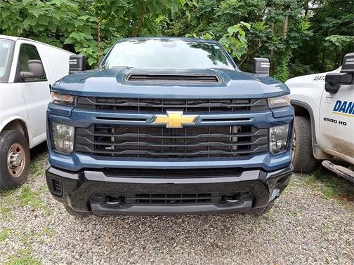 2024 Chevrolet Silverado 2500 Custom