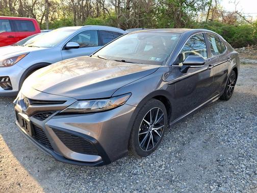 Predawn Gray Mica 2023 Toyota Camry SE