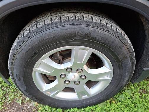 2011 GMC Acadia SLE