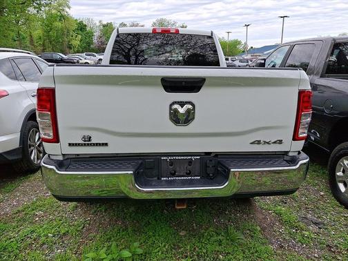 Bright White Clearcoat 2024 RAM 2500 Big Horn Crew Cab 4x4 6'4' Box