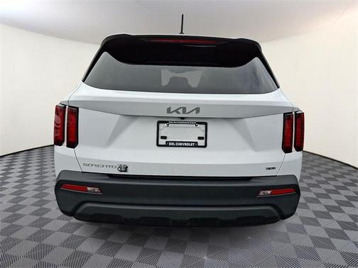 2023 Kia Sorento LX
