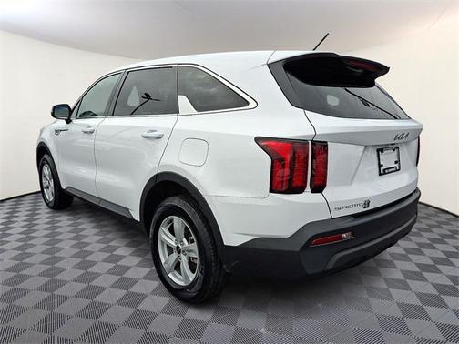 2023 Kia Sorento LX