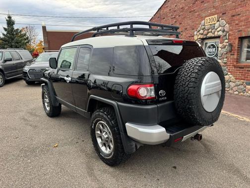2012 Toyota FJ Cruiser Base