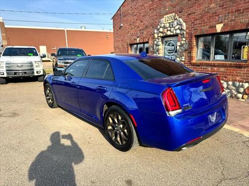 2018 Chrysler 300 S