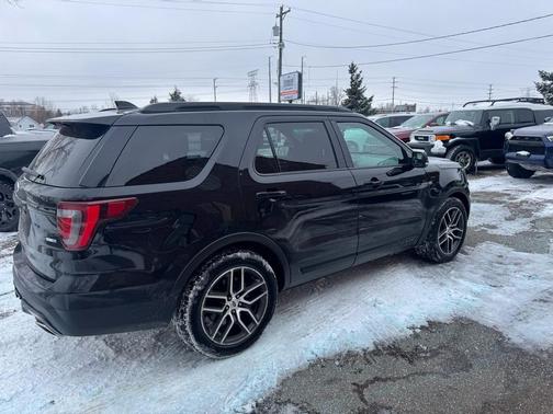 2016 Ford Explorer Sport