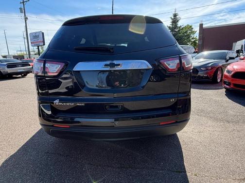 Gray 2017 Chevrolet Traverse 1LT