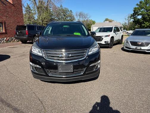 Gray 2017 Chevrolet Traverse 1LT