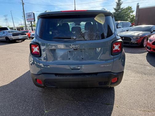 Gray 2018 Jeep Renegade Sport