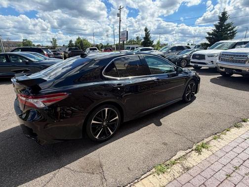Black 2018 Toyota Camry XSE