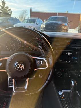 2017 Volkswagen Golf GTI Sport 4-Door