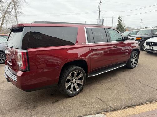 2017 GMC Yukon XL SLT