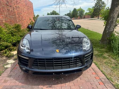 Blue 2017 Porsche Macan Base