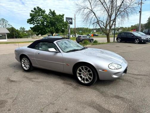 2000 Jaguar XKR Base