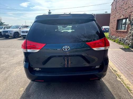 2012 Toyota Sienna XLE