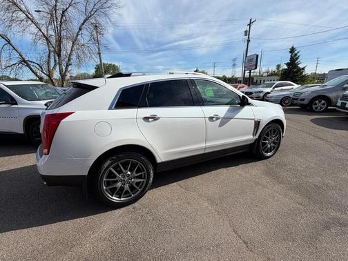 White 2016 Cadillac SRX Premium Collection
