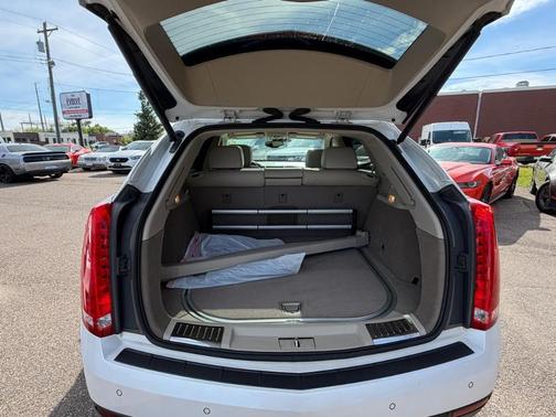 White 2016 Cadillac SRX Premium Collection