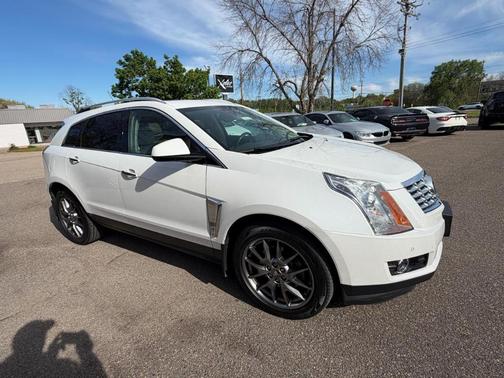 White 2016 Cadillac SRX Premium Collection