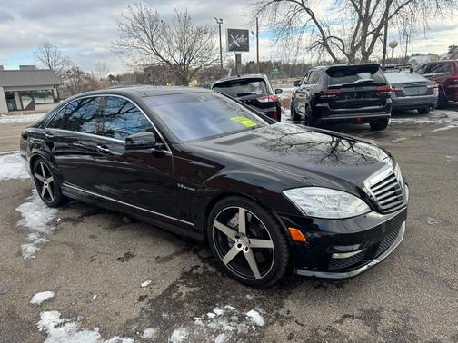 2011 Mercedes-Benz S-Class S63 AMG