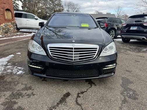 2011 Mercedes-Benz S-Class S63 AMG