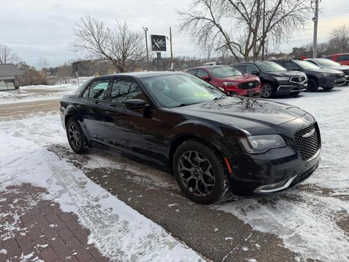 2017 Chrysler 300 S