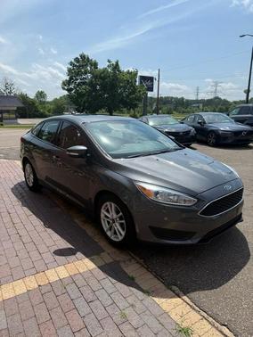 Gray 2015 Ford Focus SE