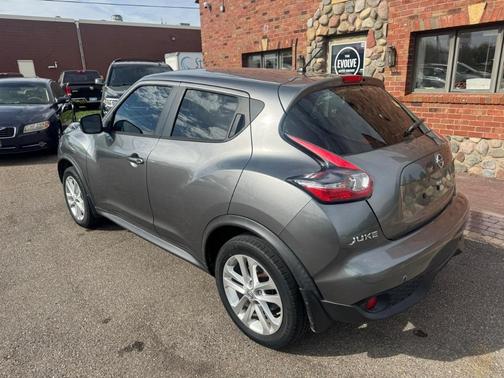 Gun Metallic 2015 Nissan Juke S