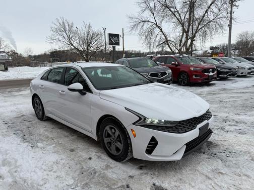 2022 Kia K5 LXS