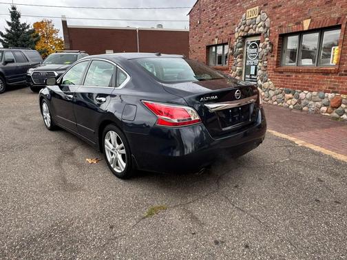 2015 Nissan Altima 3.5 SV