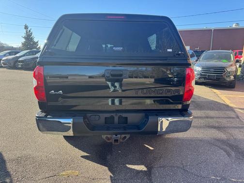 2018 Toyota Tundra SR