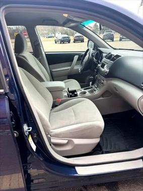 2012 Toyota Highlander SE