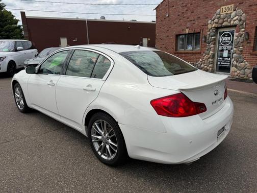 Moonlight White 2013 INFINITI G37x Base