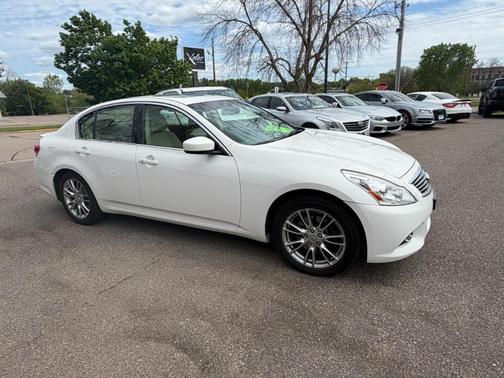 Moonlight White 2013 INFINITI G37x Base