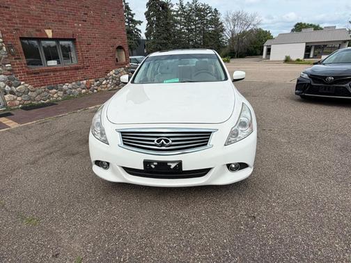 Moonlight White 2013 INFINITI G37x Base